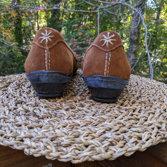 Indigo by Clarks Moccasins - Picture 3 of 6